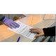 Ventanilla para pasar documentos y material sanitario