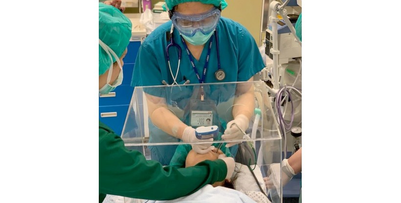 Caja de metacrilato para hospitales y centros sanitarios