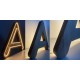 Letras corporeas de madera retroiluminadas
