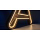 Letras corporeas de madera retroiluminadas