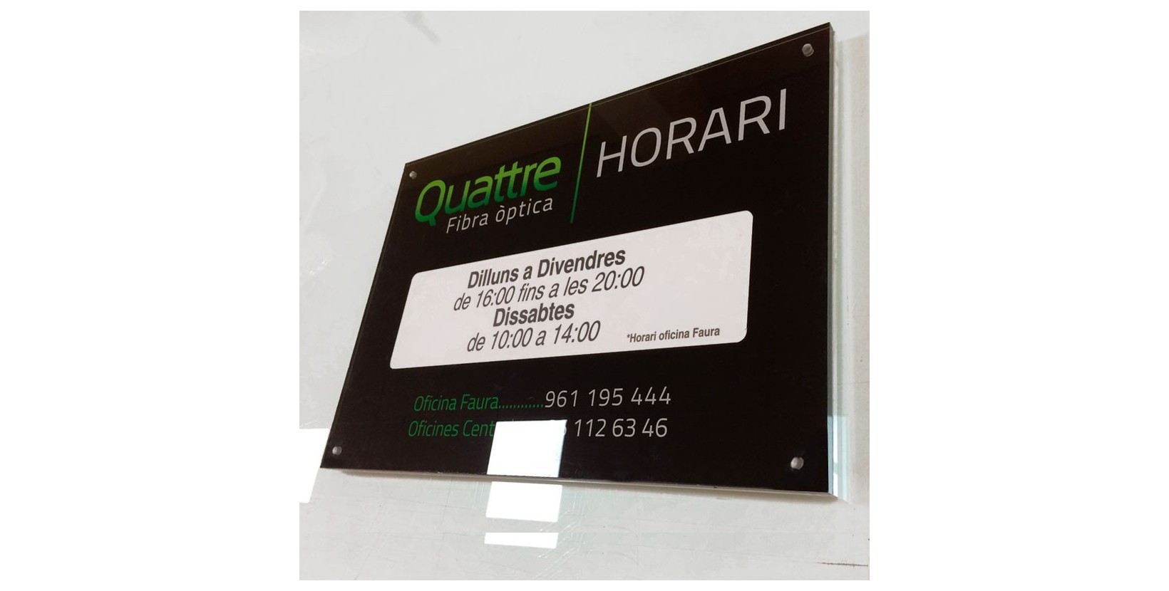 Placa metacrilato para oficinas