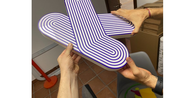 Letras corporeas Kento con iluminación frontal
