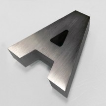 letras corp&oacute;reas calvo Klein