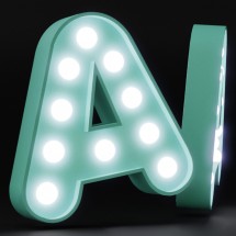 Letras en poliespan con bombillas led