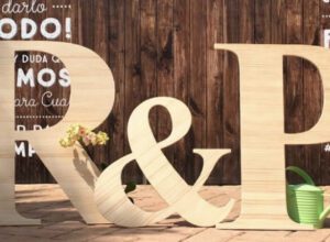 Letras en madera para boda