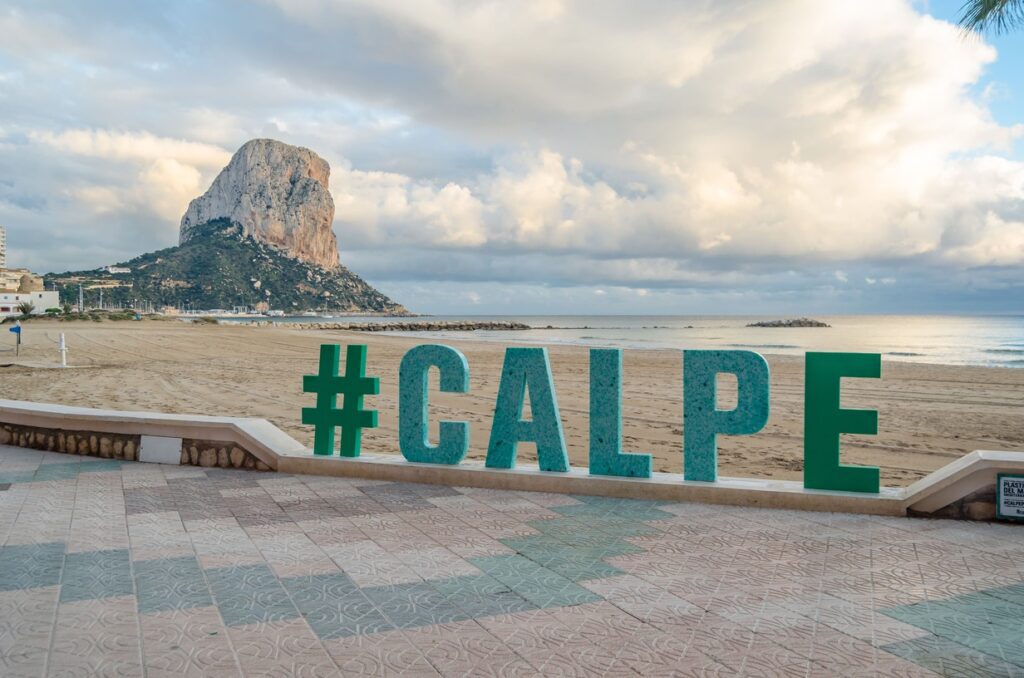 Letras gigante corporeo calpe