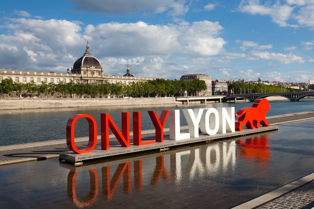 Letras gigantes ciudad Lyon