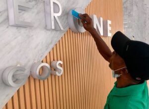 mantenimiento y cuidado rótulos