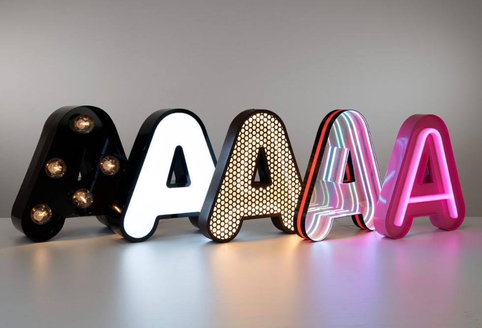 Cómo se fabrican las letras luminosas: el proceso completo, paso a paso
